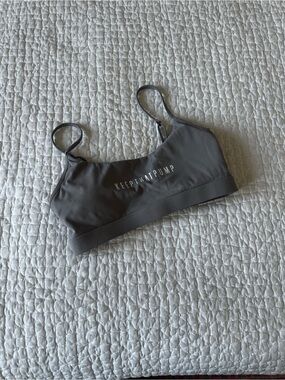 Keep That Pump Sports Bra - Grey